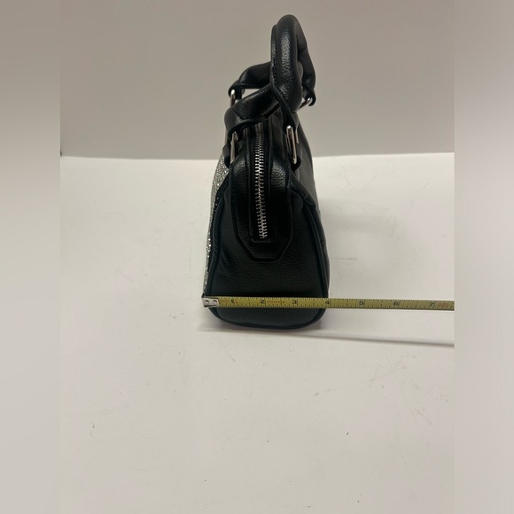 Madden NYC Women's Crystal Barrel Bag. No body strap comes with this bag.‎ - Picture 3 of 14